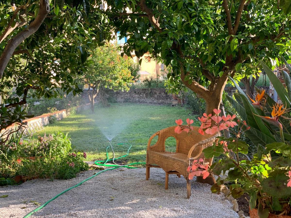 Il Giardino Dei Limoni Bed & Breakfast Suvereto Exterior photo